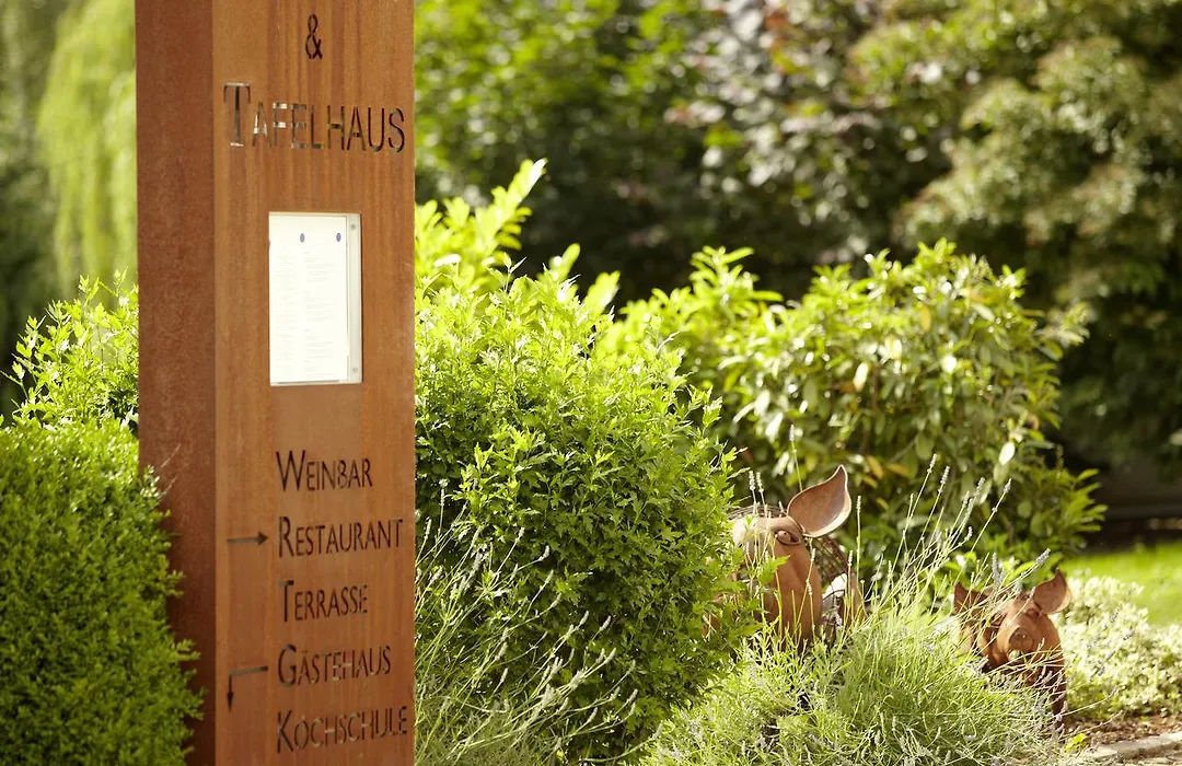 Wein-&Tafelhaus-1